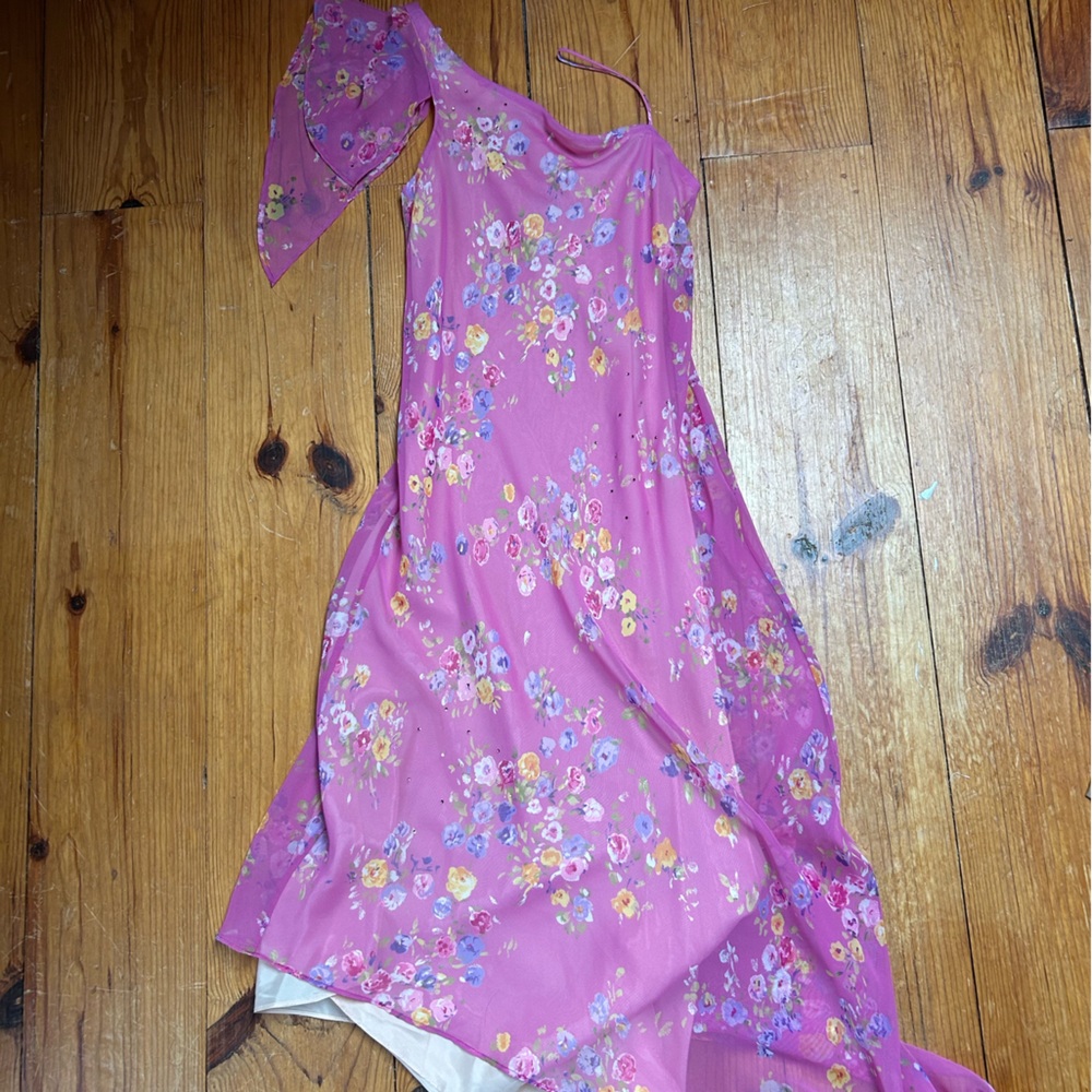 Absolutely iconic pink Y2K asymmetrical vintage dress